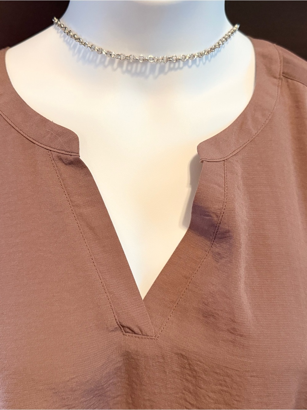 Maurices Split V-Neck Short Sleeve Tunic in Mauve